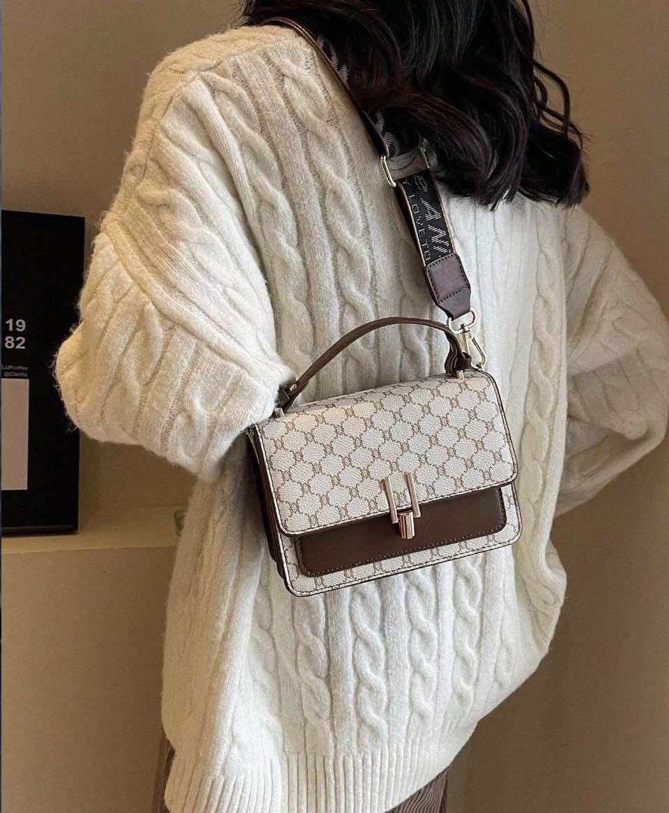 VUITTON HEBILLA
