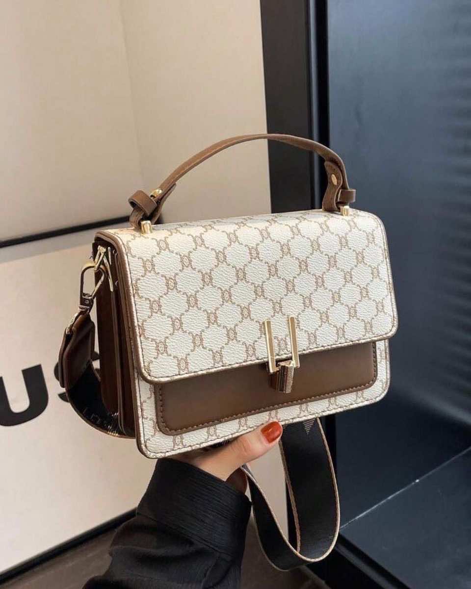 VUITTON HEBILLA
