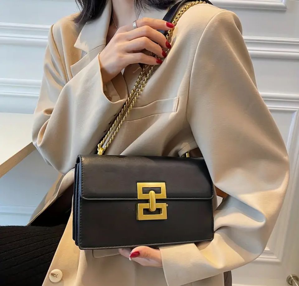 MINIMALISTA ELEGANTE