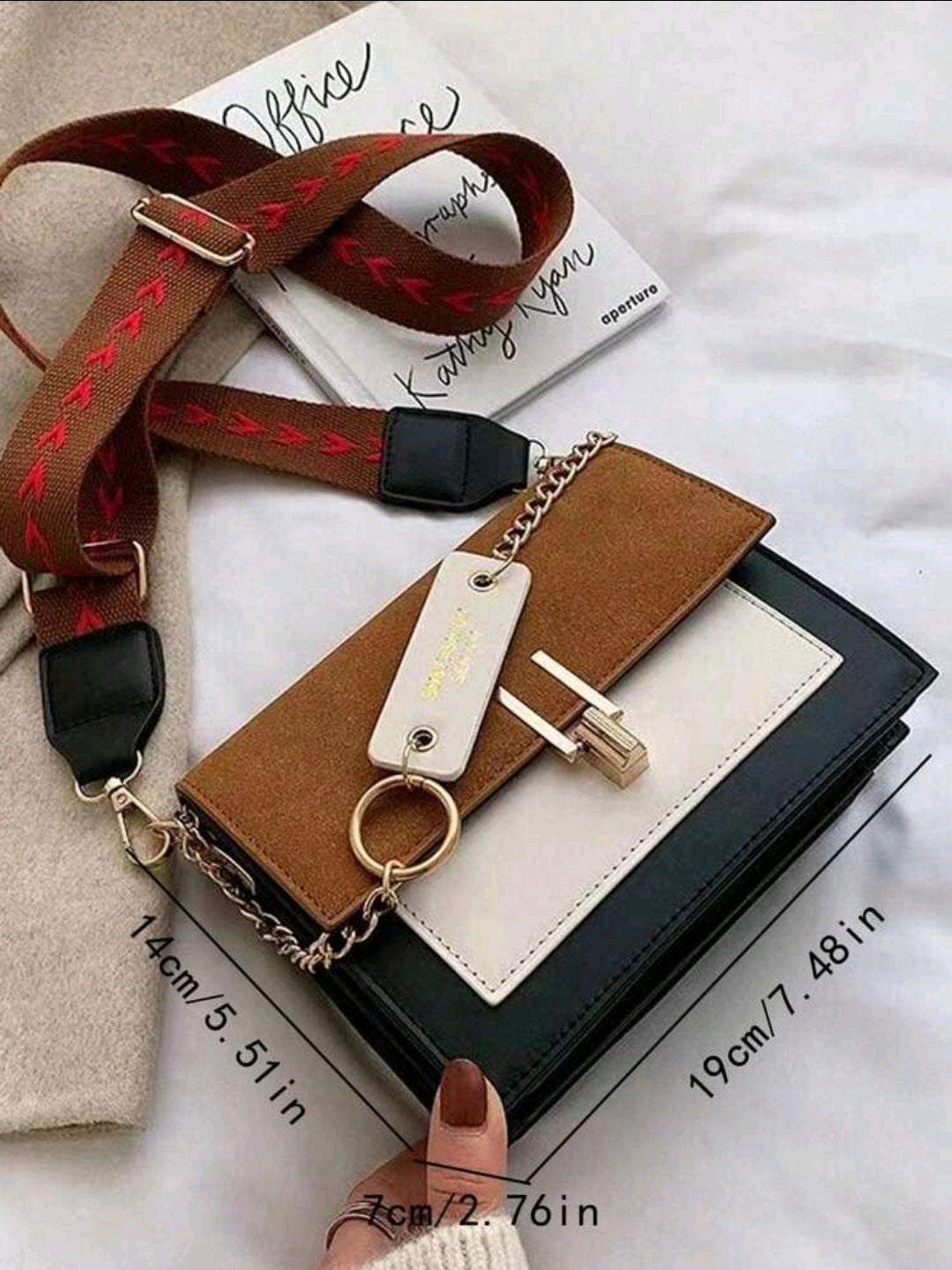DELUXE