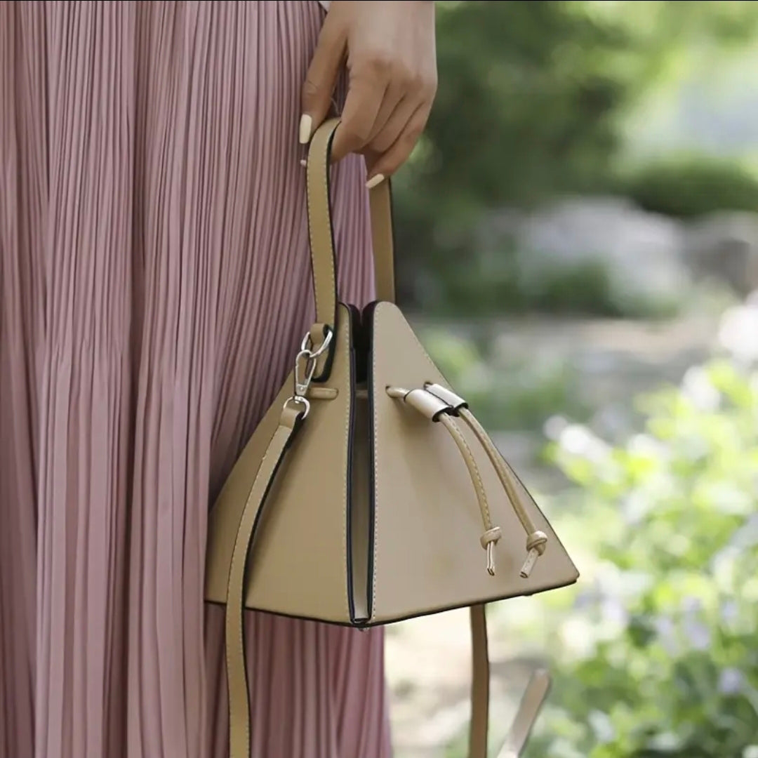 TRIANGULO LUXURY