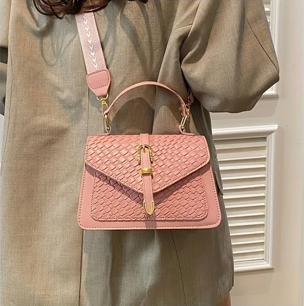 DE LUJO LUXURY