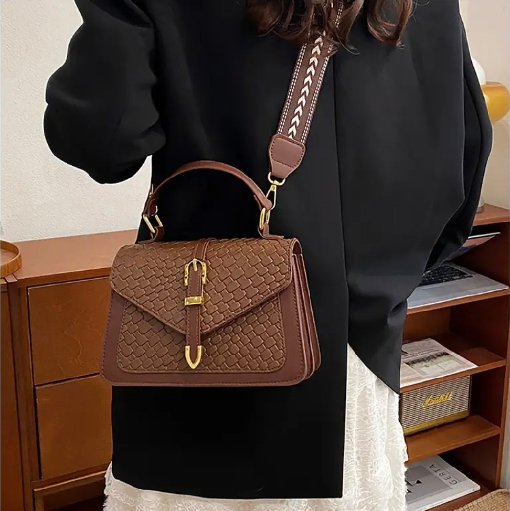 DE LUJO LUXURY