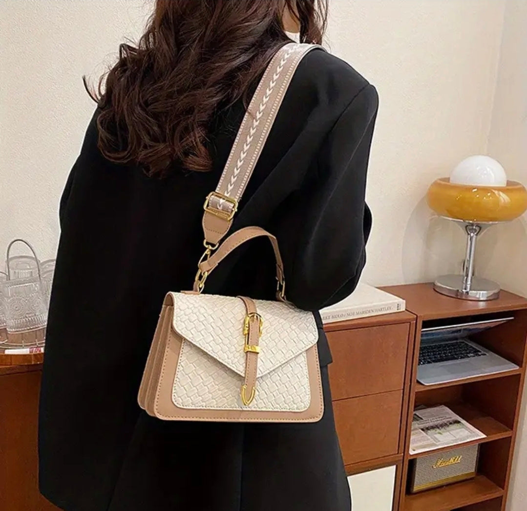 DE LUJO LUXURY