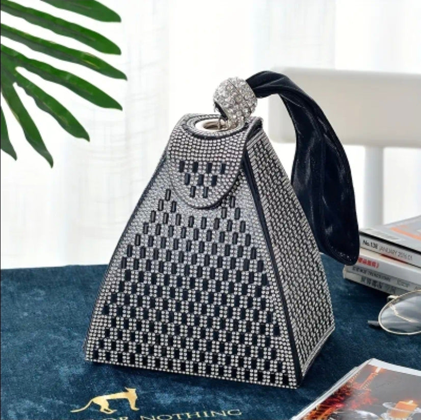 TRIANGULO LUXURY